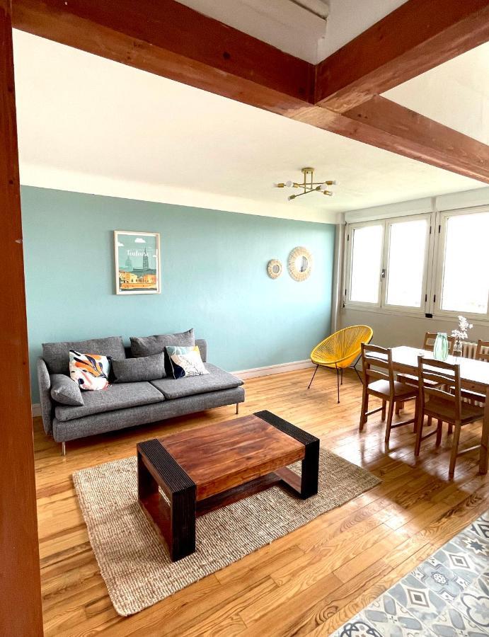Les Toits De - T3 & Garage Apartment *